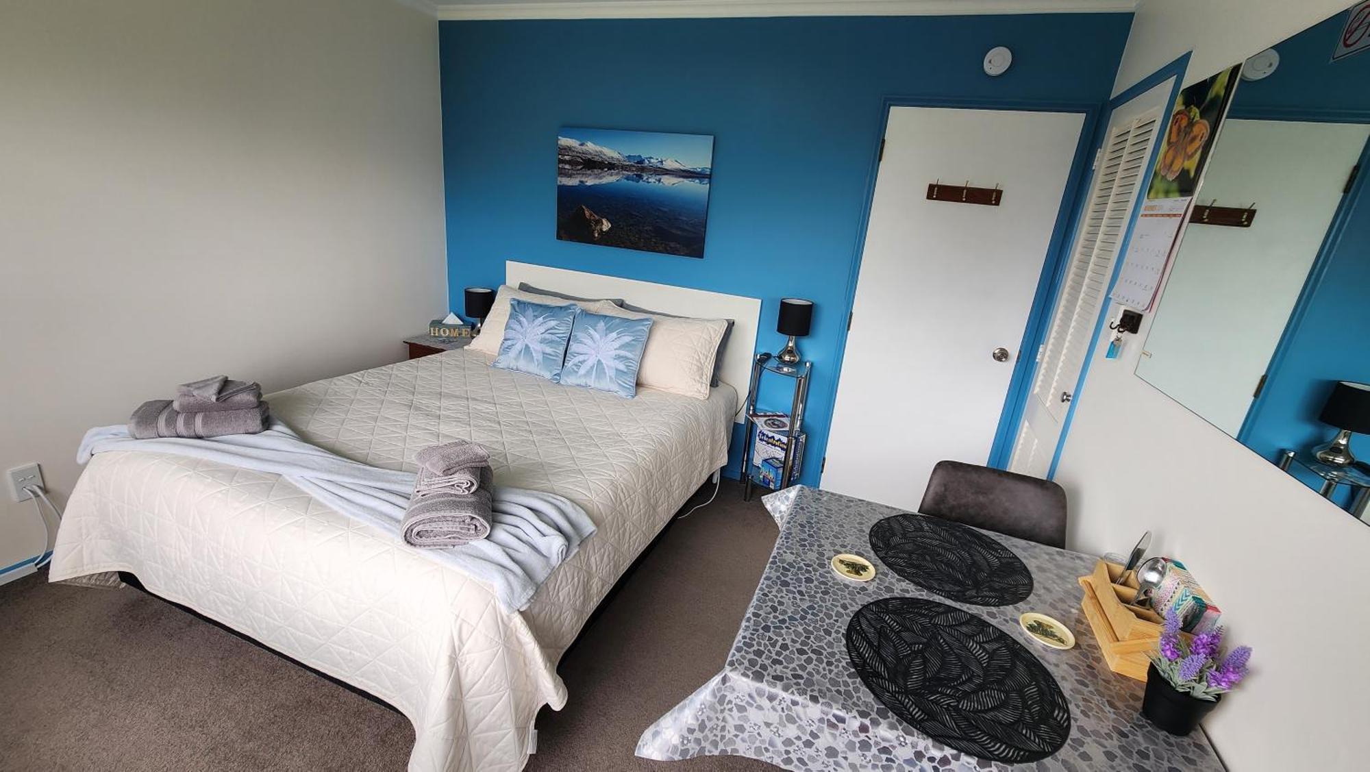 Glamis Ave Shared Home B&B ニュープリマス エクステリア 写真